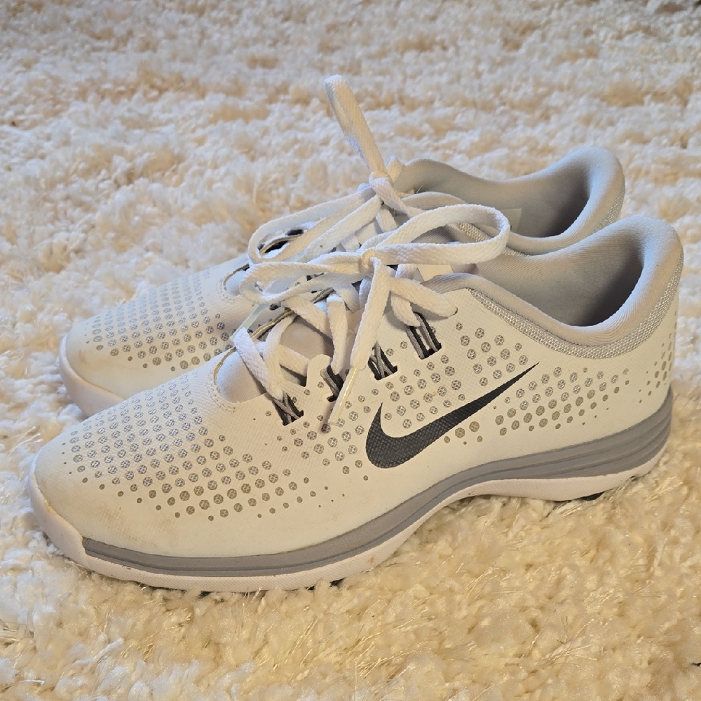 Nike Women's White Golf Shoes size 6.5